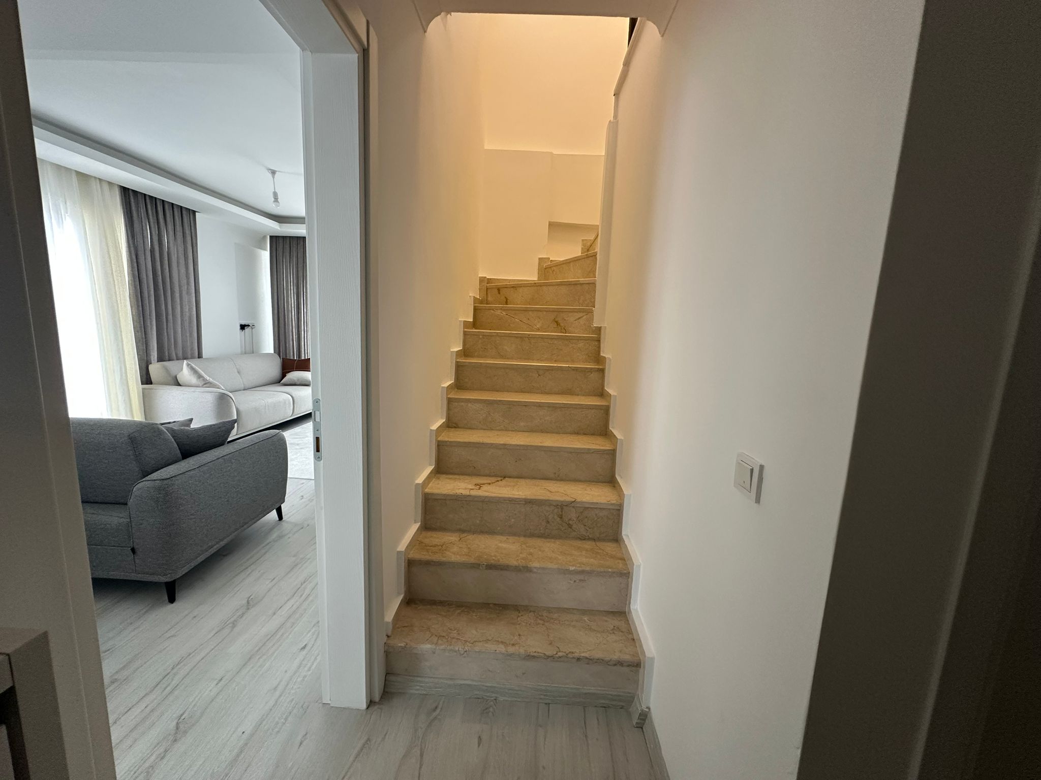 ÇAMKÖY'DE 2+1 DUBLEKS DAİRE - 2